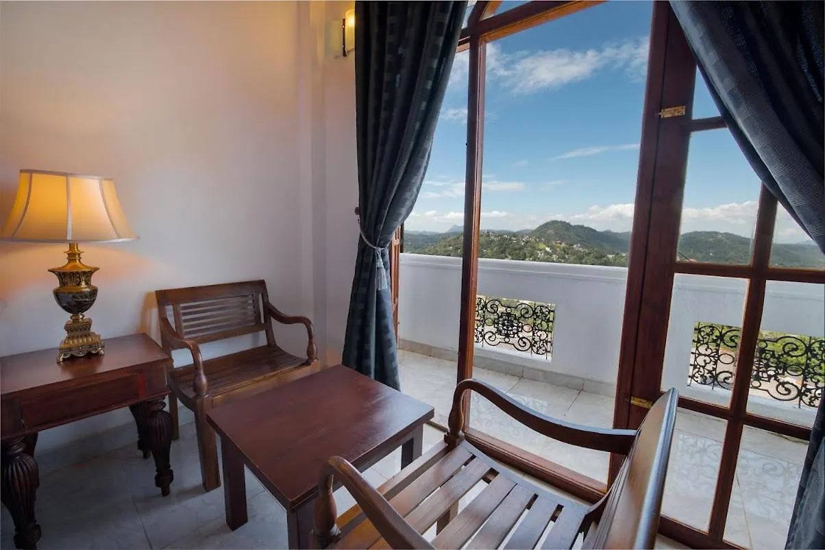 Ceylon Breeze Hotel Kandy