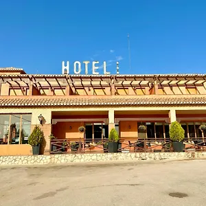 https://hotel-restaurante-los-canos-de-la-alcaiceria.es-andalucia.com